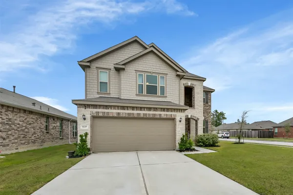 $2,600 | 1127 Littleton Court, Conroe, TX 77304