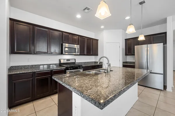 $1,950 | 2543 West Arroyo Way, San Tan Valley, AZ 85144