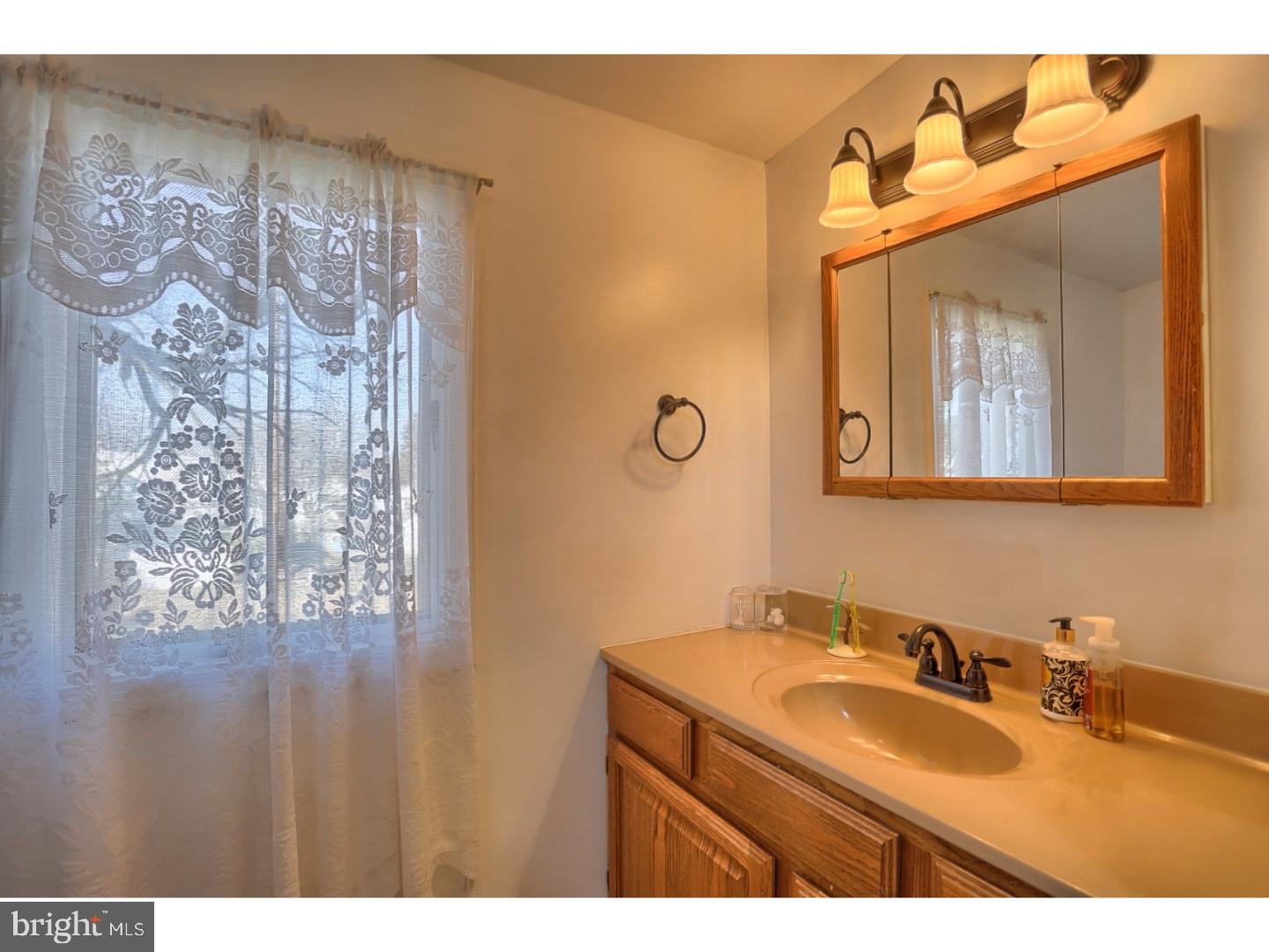 108 Parkside Avenue Reading, PA 19607 - Photo 18 of 23 Gallery Image 18