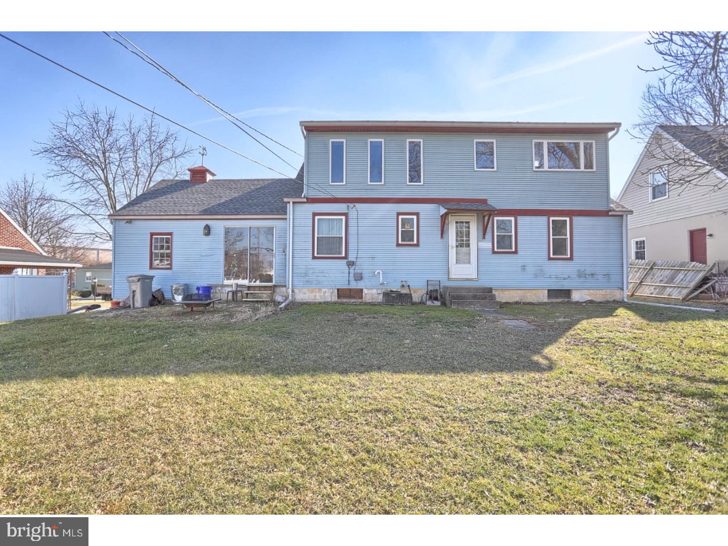 108 Parkside Avenue Reading, PA 19607 - Photo 4 of 23 Gallery Image 4