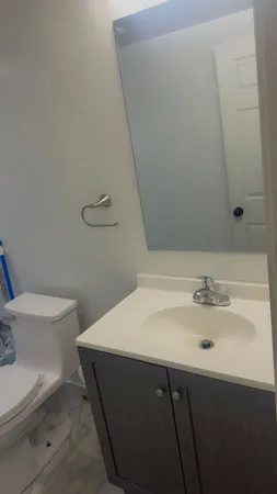 $1,500 | 5703 West Seminole Street, Unit GW, Chicago, IL 60646