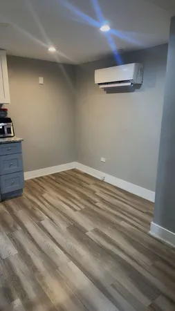 $1,500 | 5703 West Seminole Street, Unit GW, Chicago, IL 60646