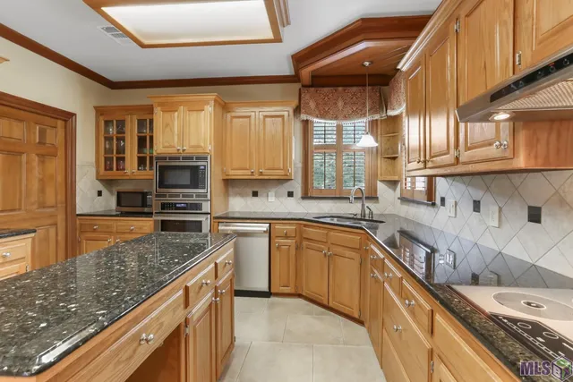 $749,900 | 18040 Cascades Avenue, St. George, LA 70810