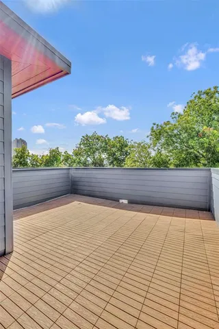 a view of an outdoor space and a yard