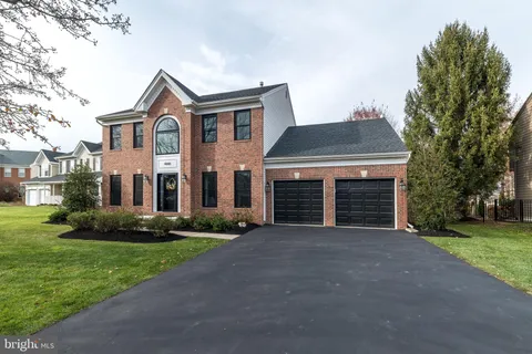 $899,500 | 4848 Tall Oak Court, Doylestown, PA 18902