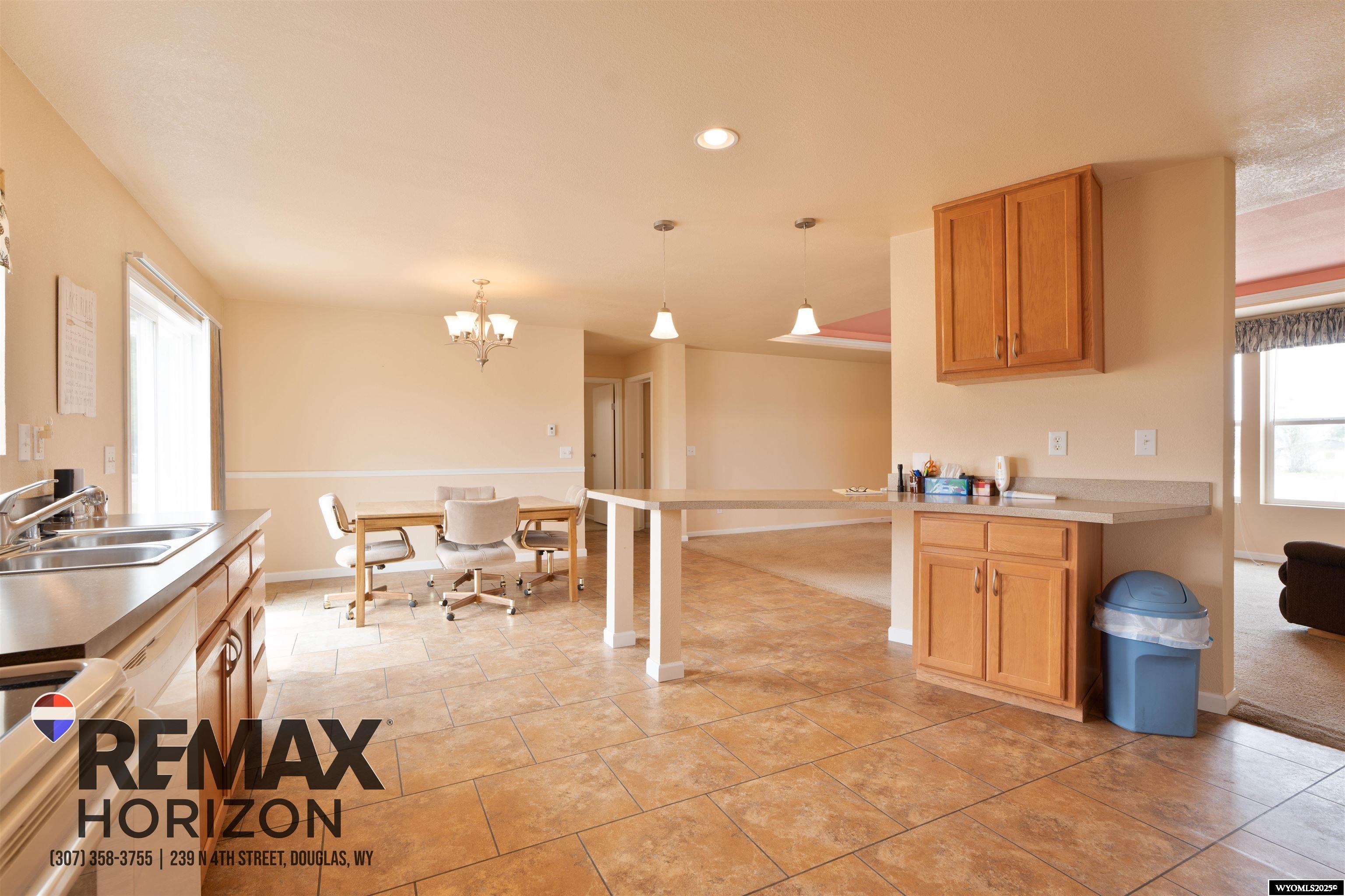 223 6th Street Glendo, WY 82213 - Photo 5 of 24