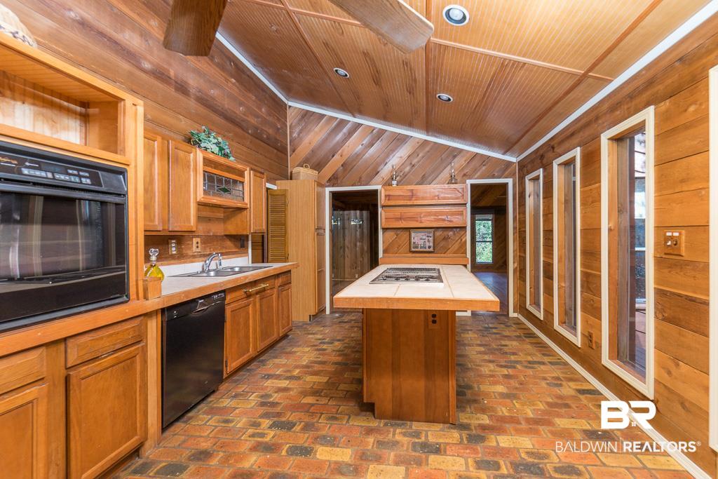 137 Donette Loop Daphne, AL 36526 - Photo 11 of 24 Kitchen