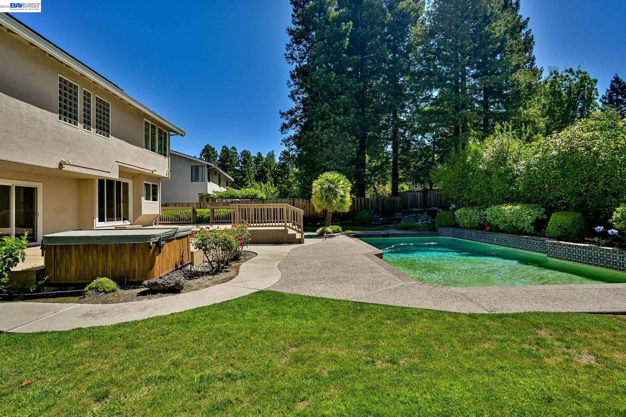 916 Woodland Drive San Ramon, CA 94582 - Photo 5 of 7