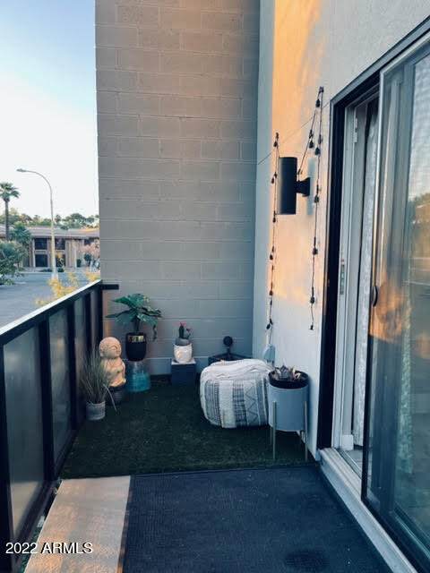 2727 East Thomas Road, Unit 6 Phoenix, AZ 85016 - Photo 12 of 37 11