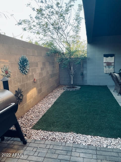 2727 East Thomas Road, Unit 6 Phoenix, AZ 85016 - Photo 33 of 37 32