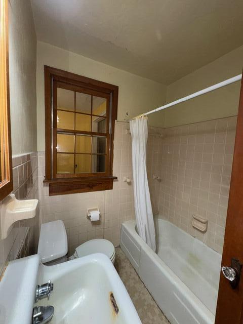 1739 Holly Hill Road Augusta, GA 30904 - Photo 24 of 46 Bathroom 1