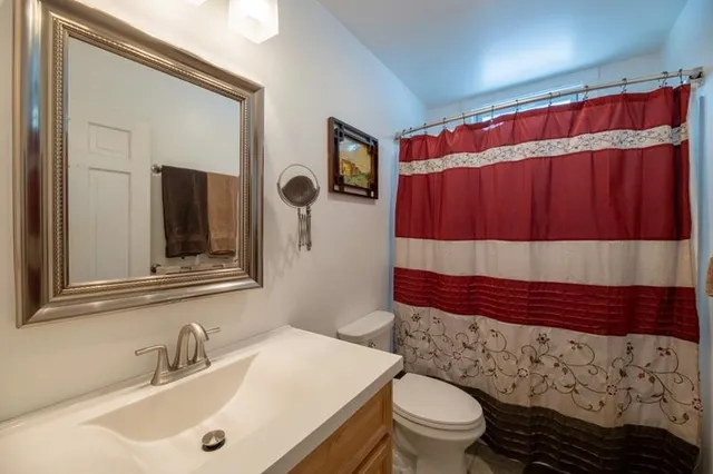 $435,000 | 141 Hillvale Road, Manchester, VT 05255