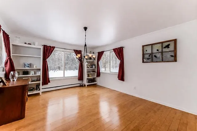 $435,000 | 141 Hillvale Road, Manchester, VT 05255