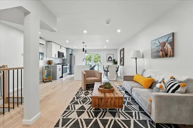 $1,099,000 | 366 7th Street, Unit 1, Jersey City, NJ 07302