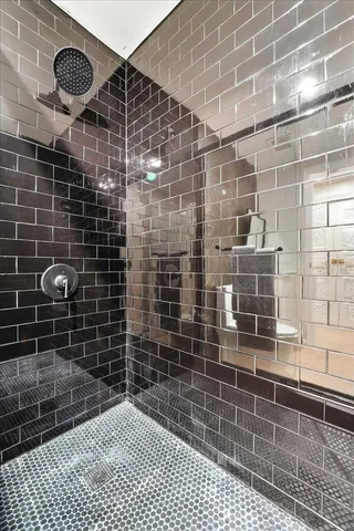 $1,099,000 | 366 7th Street, Unit 1, Jersey City, NJ 07302