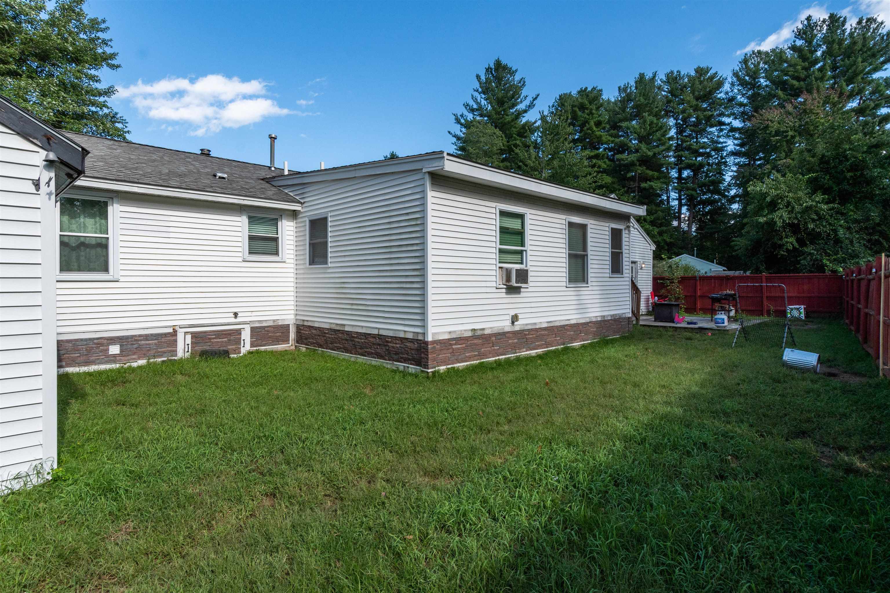 7 Reading Road Nashua, NH 03062 - Photo 21 of 23