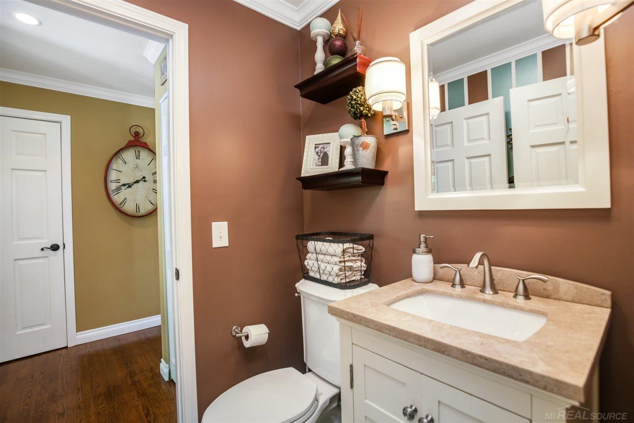 59945 Hayes Road Washington, MI 48094 - Photo 27 of 75 50013605-27.JPG