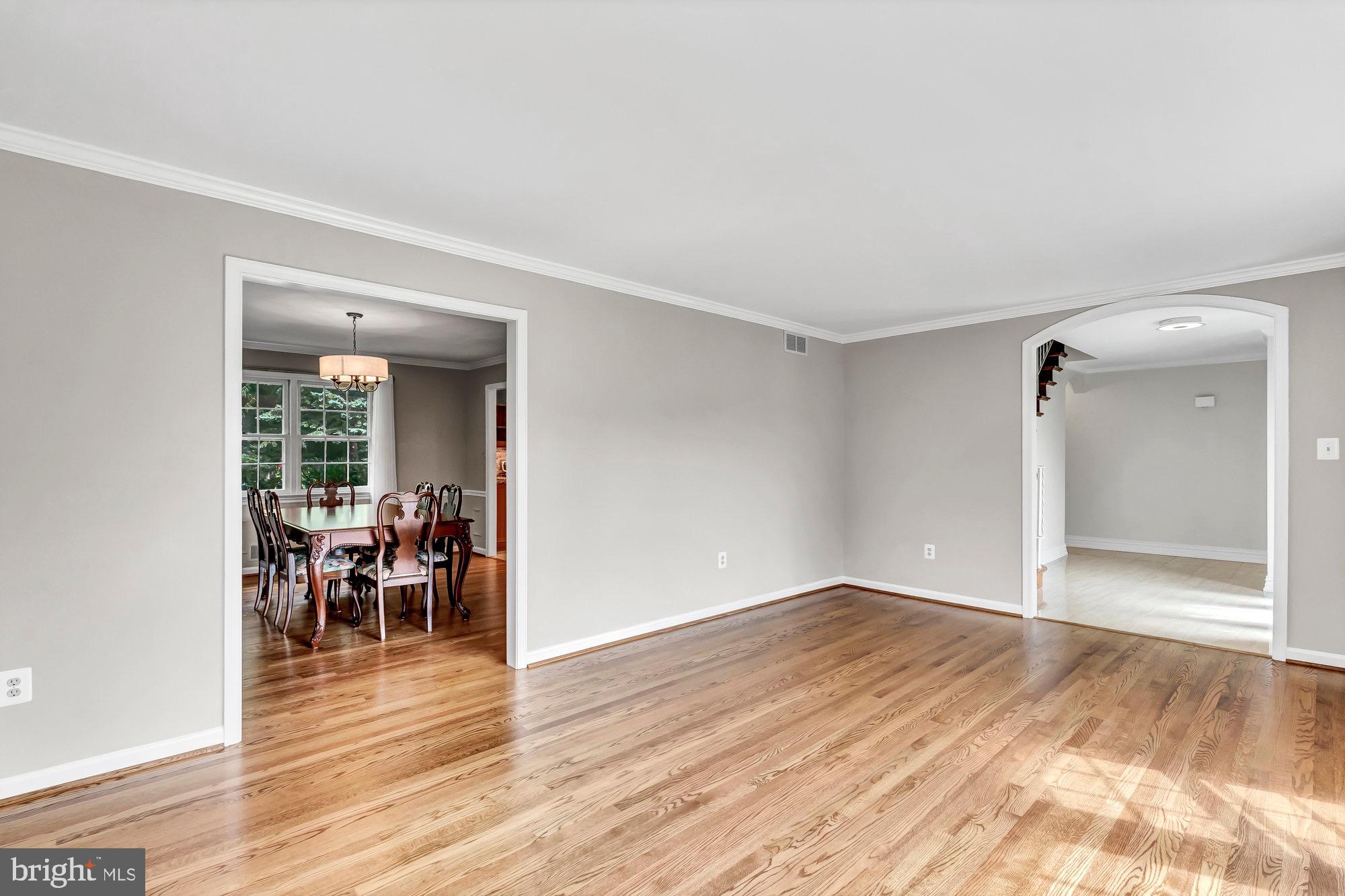 2118 Galloping Way Vienna, VA 22181 - Photo 12 of 102