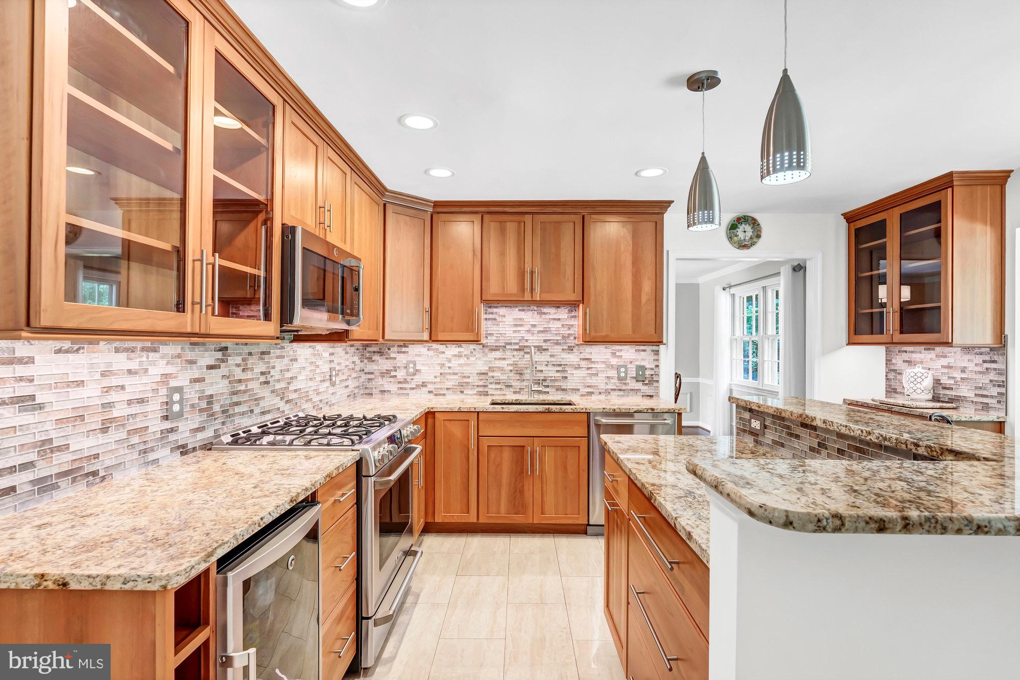 2118 Galloping Way Vienna, VA 22181 - Photo 17 of 102