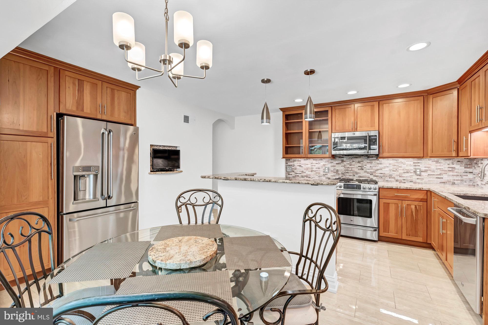 2118 Galloping Way Vienna, VA 22181 - Photo 21 of 102