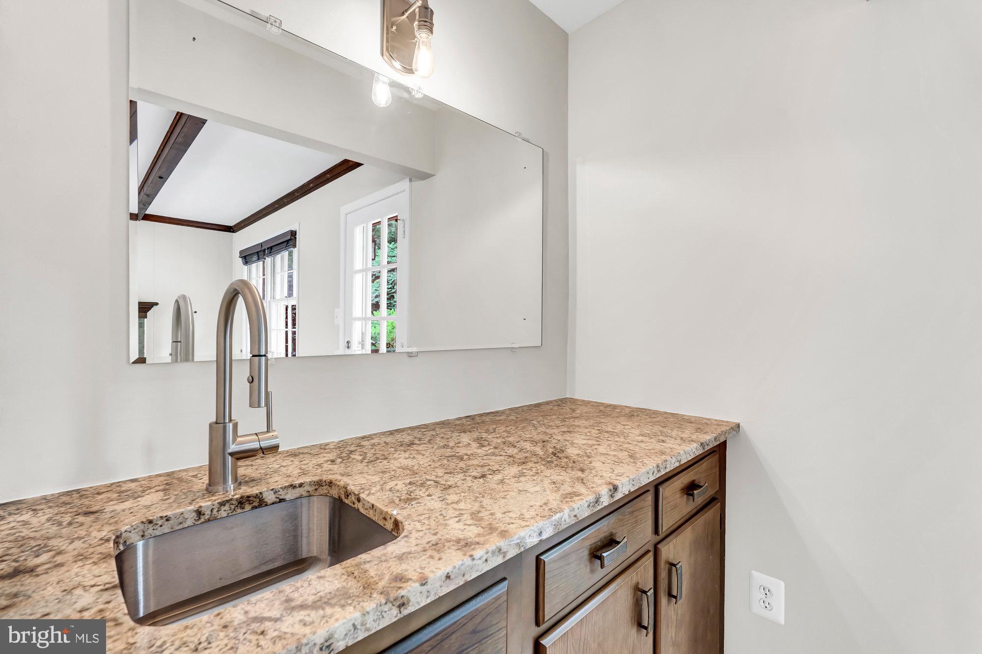 2118 Galloping Way Vienna, VA 22181 - Photo 32 of 102