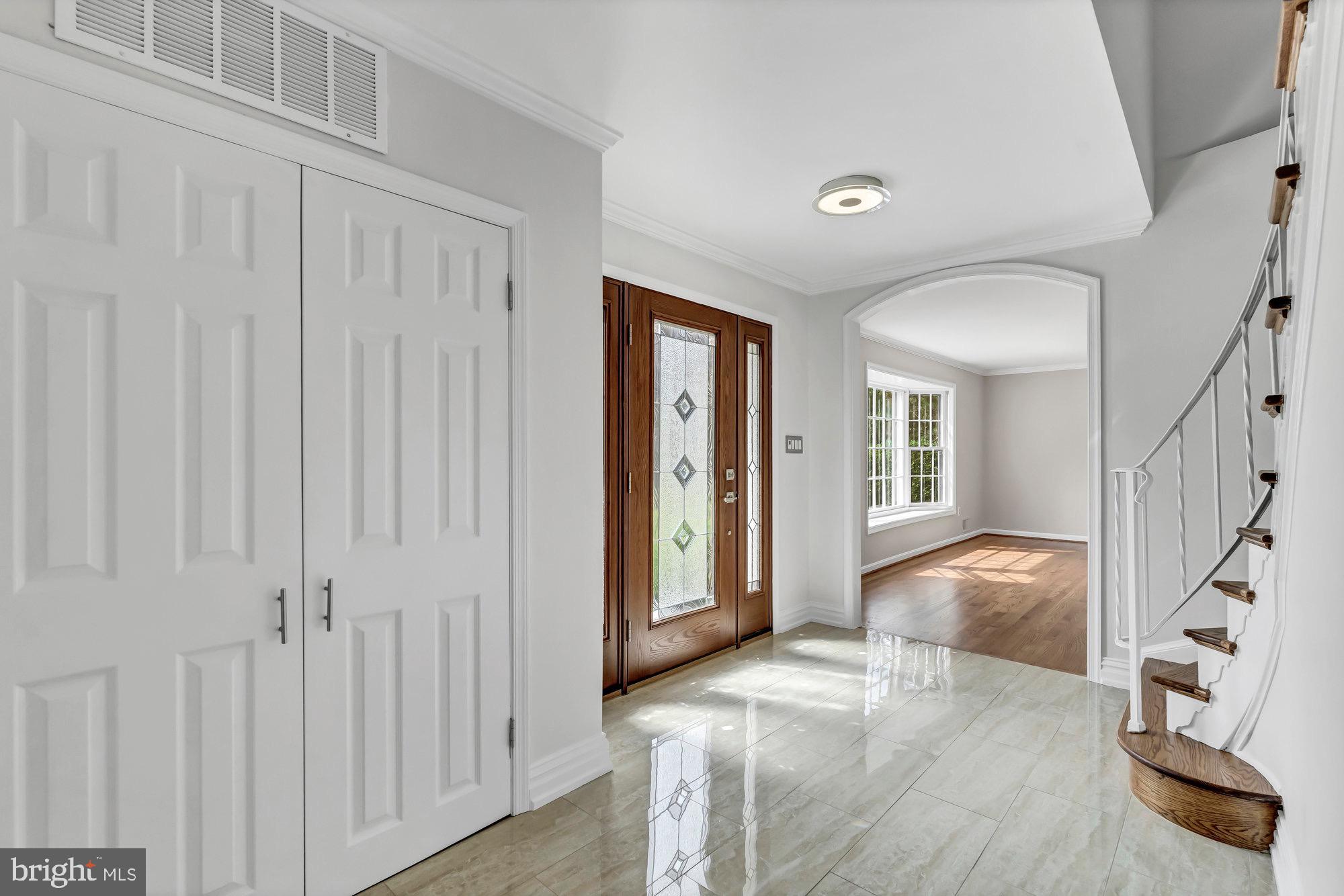 2118 Galloping Way Vienna, VA 22181 - Photo 37 of 102