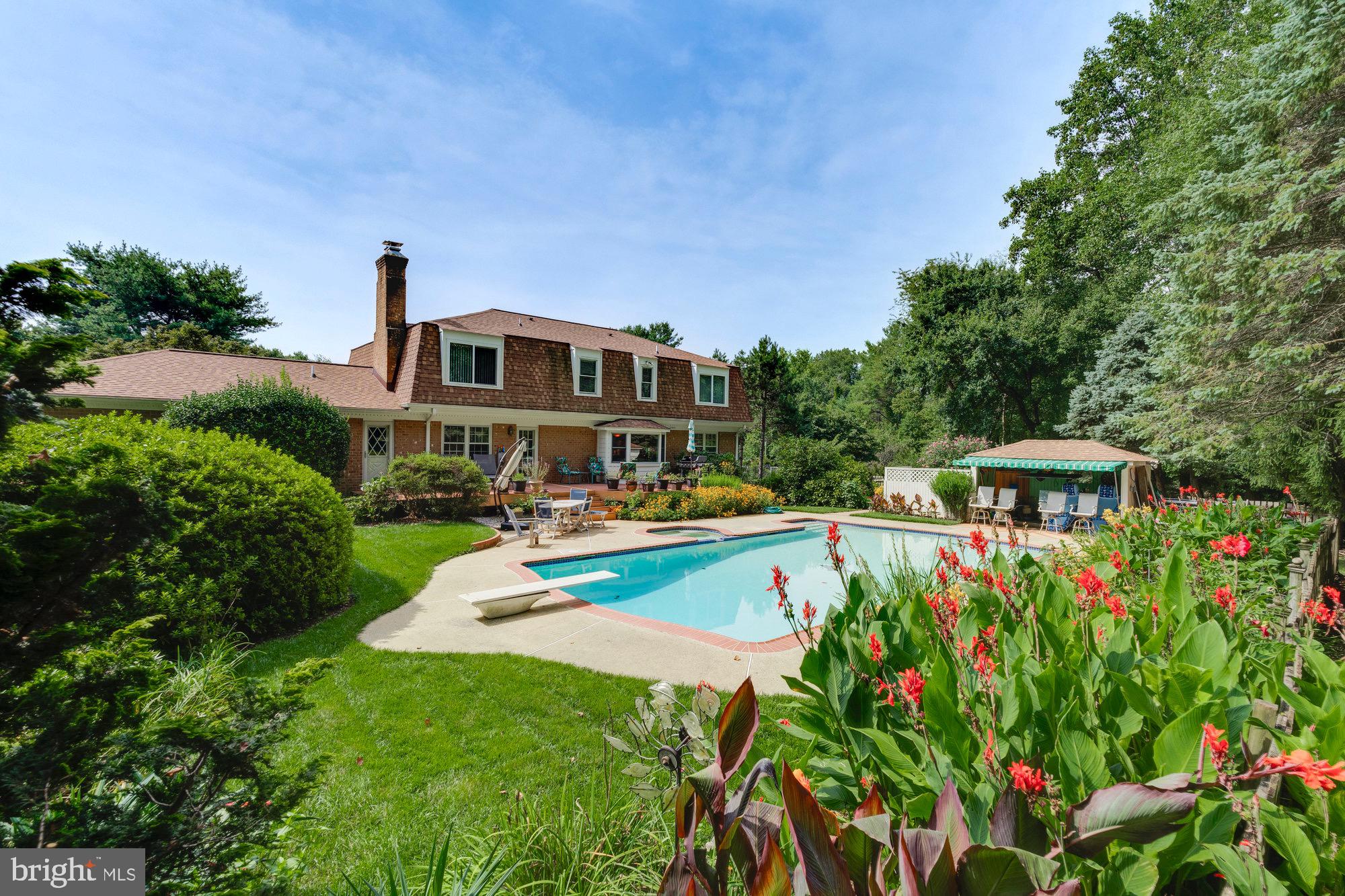 2118 Galloping Way Vienna, VA 22181 - Photo 7 of 102