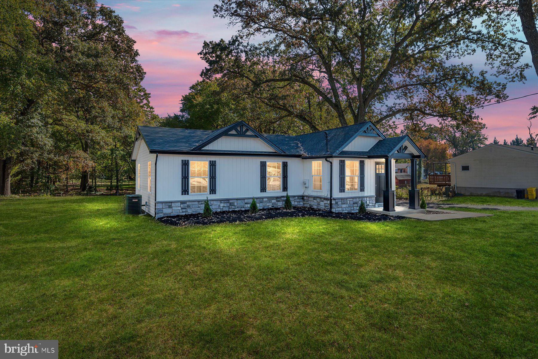 219 Magothy Beach Road Pasadena, MD 21122 - Photo 1 of 31