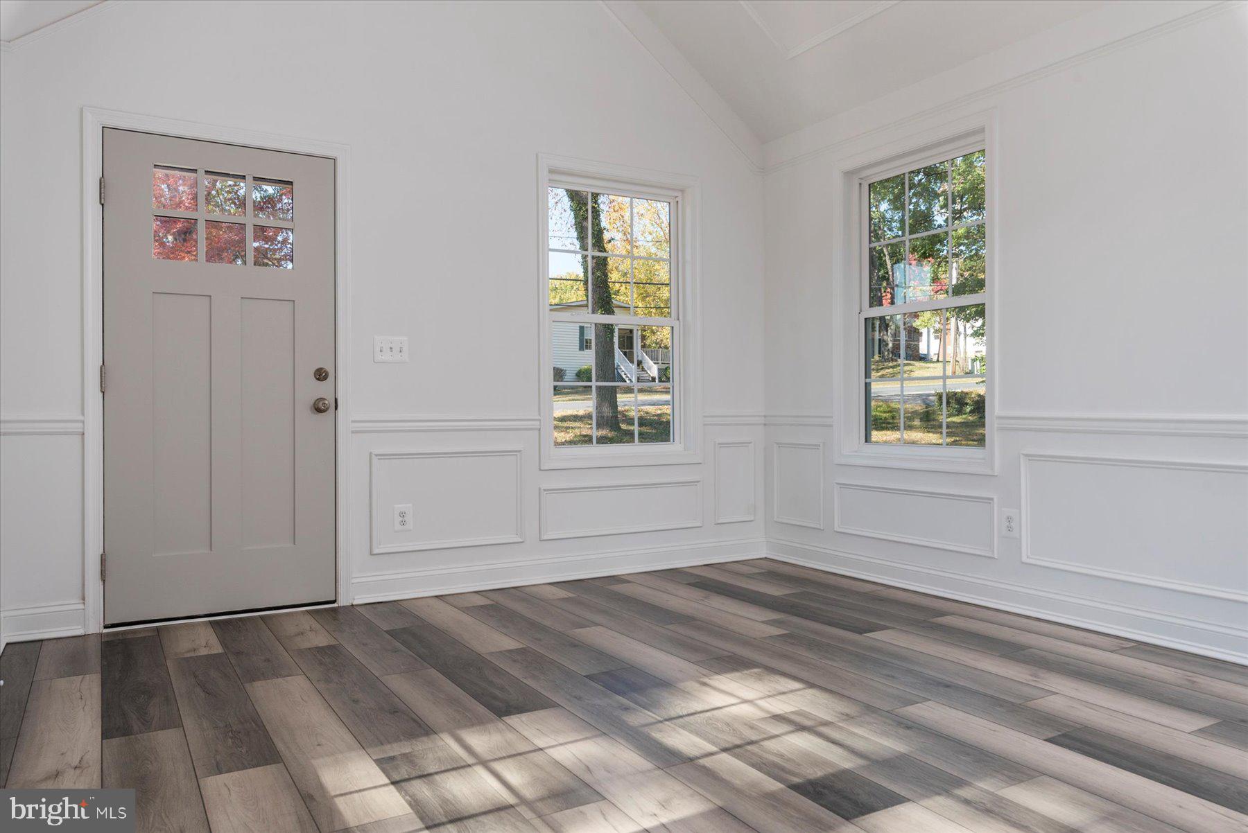 219 Magothy Beach Road Pasadena, MD 21122 - Photo 7 of 31