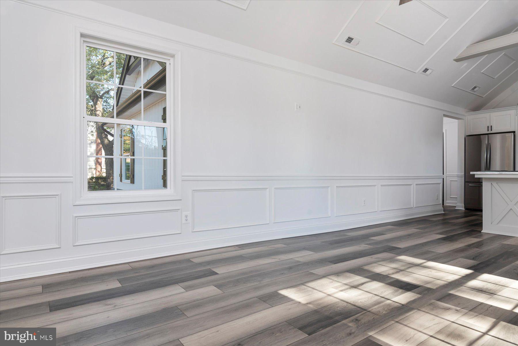 219 Magothy Beach Road Pasadena, MD 21122 - Photo 8 of 31