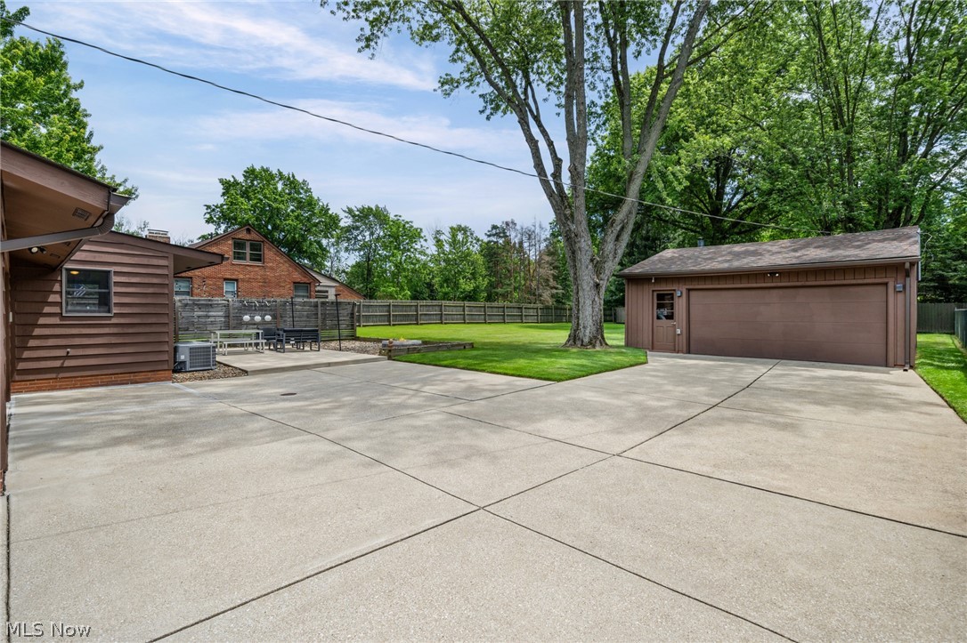 17583 Shurmer Road Strongsville, OH 44136 - Photo 40 of 50