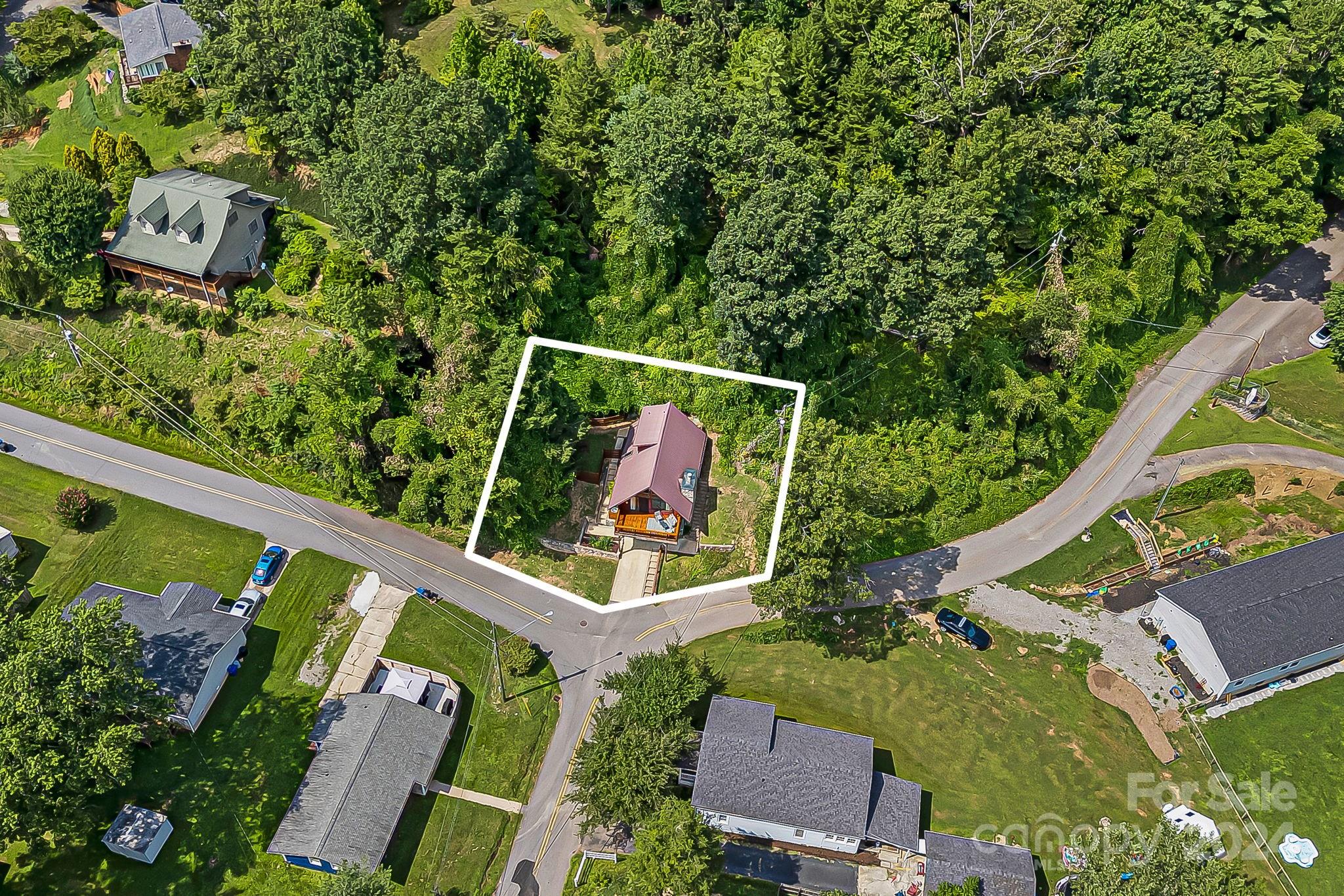 161 Spencer Street Clyde, NC 28721 - Photo 37 of 41