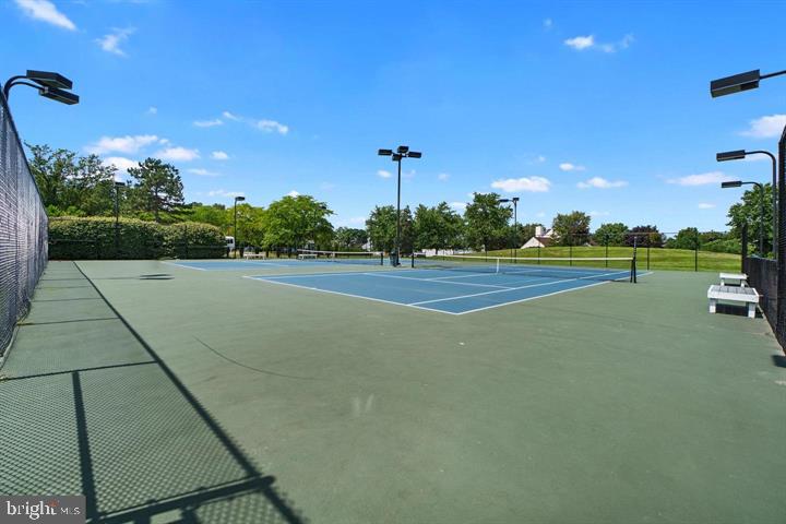 21163 Crocus Terrace Ashburn, VA 20147 - Photo 32 of 33