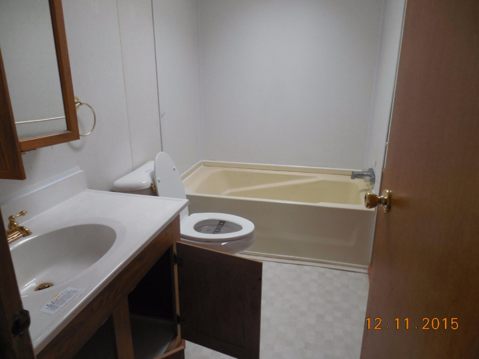 9272 East Fremont Road Shepherd, MI 48883 - Photo 4 of 19 Bath