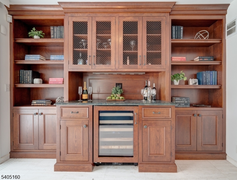 684 Longview Road South Orange, NJ 07079 - Photo 14 of 41