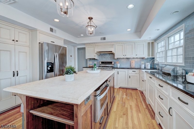 684 Longview Road South Orange, NJ 07079 - Photo 17 of 41