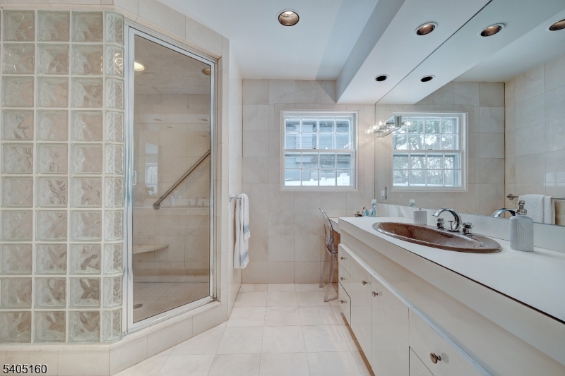 684 Longview Road South Orange, NJ 07079 - Photo 21 of 41