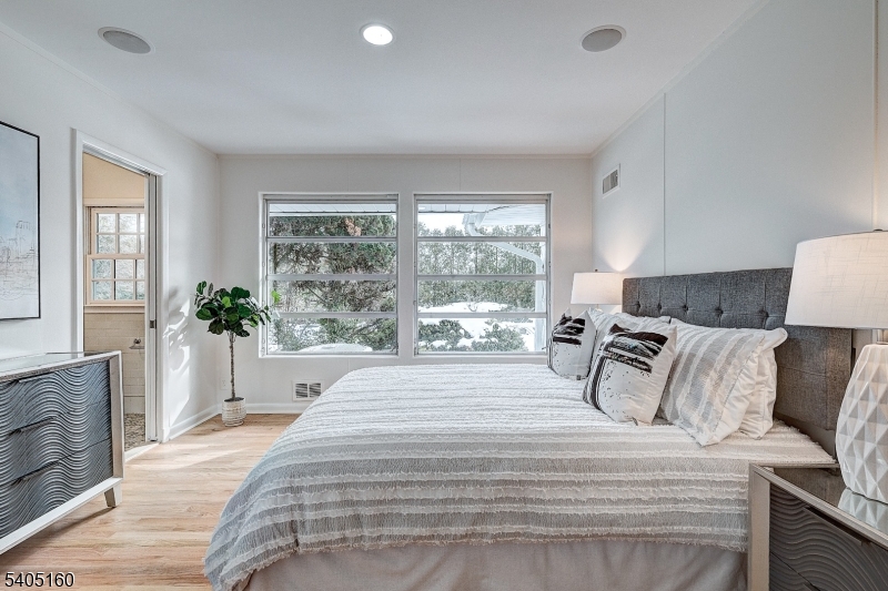 684 Longview Road South Orange, NJ 07079 - Photo 23 of 41