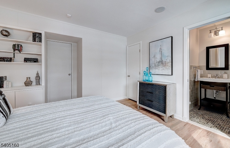 684 Longview Road South Orange, NJ 07079 - Photo 24 of 41