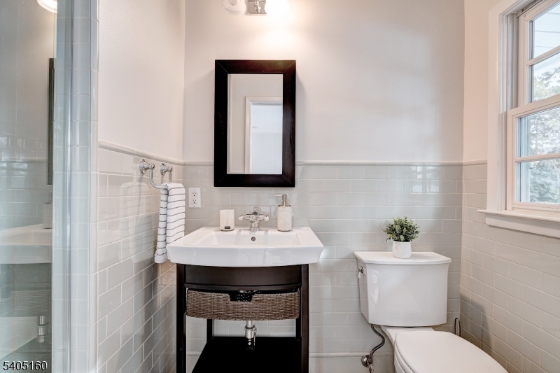 684 Longview Road South Orange, NJ 07079 - Photo 25 of 41