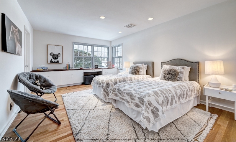 684 Longview Road South Orange, NJ 07079 - Photo 26 of 41