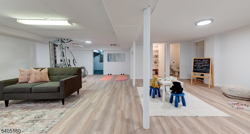 684 Longview Road South Orange, NJ 07079 - Photo 35 of 41