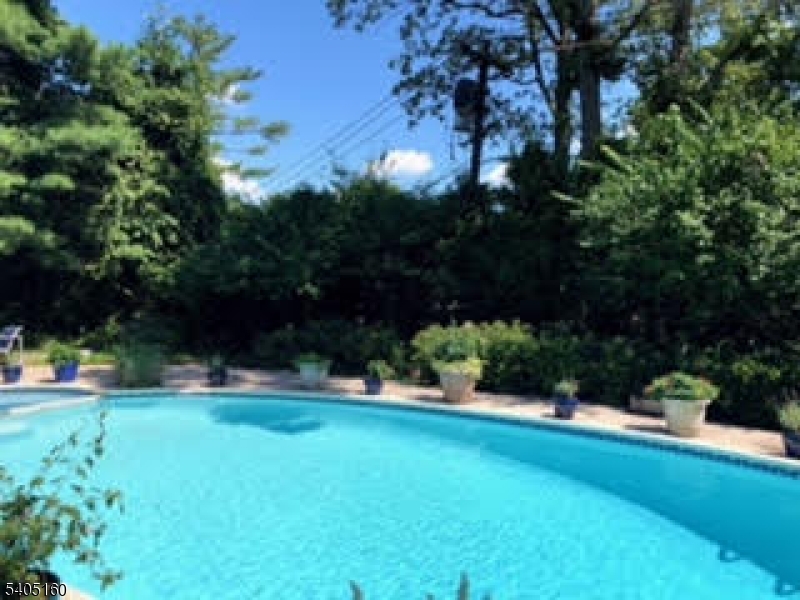 684 Longview Road South Orange, NJ 07079 - Photo 36 of 41