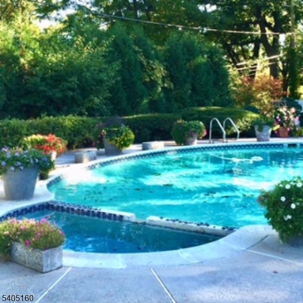 684 Longview Road South Orange, NJ 07079 - Photo 37 of 41