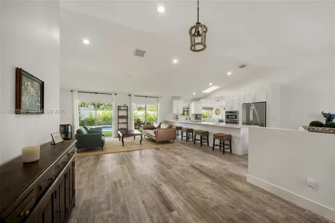 $1,700,000 | 7400 Southwest 170th Terrace, Palmetto Bay, FL 33157