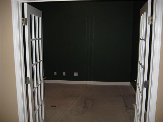 10111 Quaker Ridge Court Fishers, IN 46037 - Photo 2 of 8 Gallery Image 2