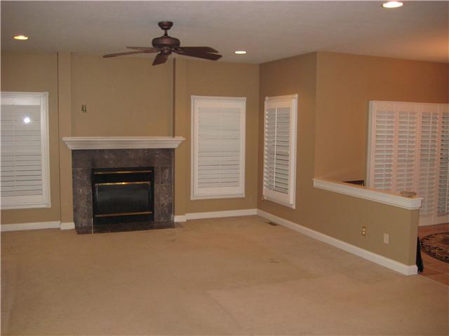 10111 Quaker Ridge Court Fishers, IN 46037 - Photo 3 of 8 Gallery Image 3