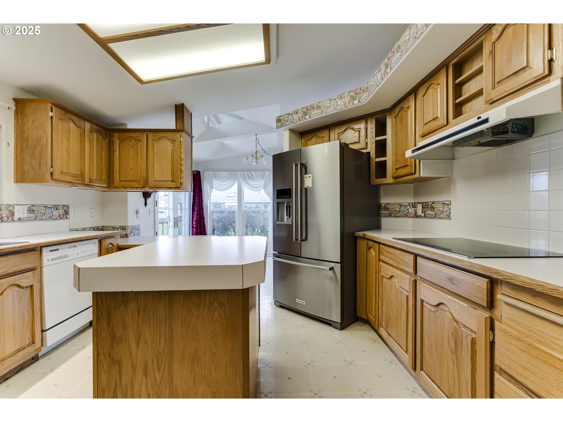 1830 Summerfield Avenue Eugene, OR 97402 - Photo 14 of 39 Kitchen