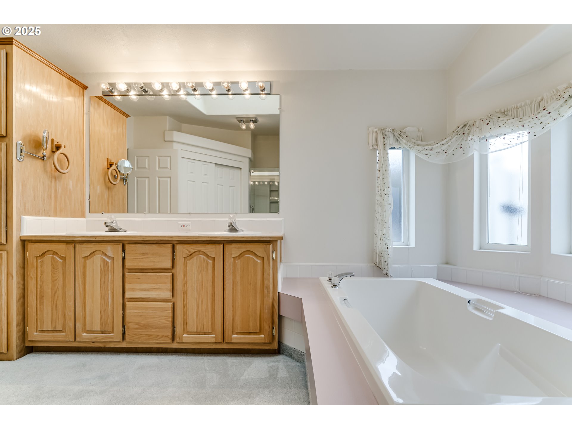 1830 Summerfield Avenue Eugene, OR 97402 - Photo 24 of 39