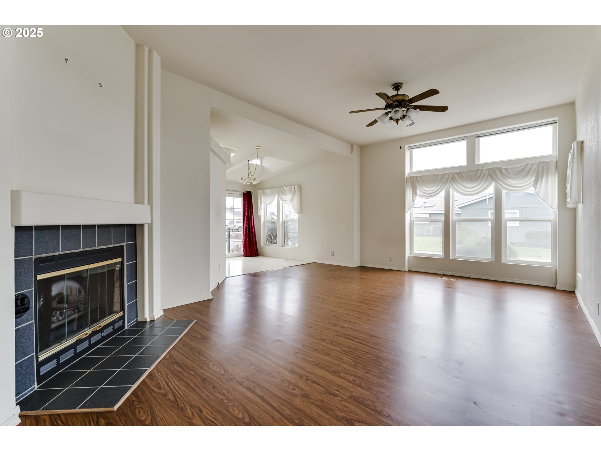 1830 Summerfield Avenue Eugene, OR 97402 - Photo 9 of 39 Fireplace